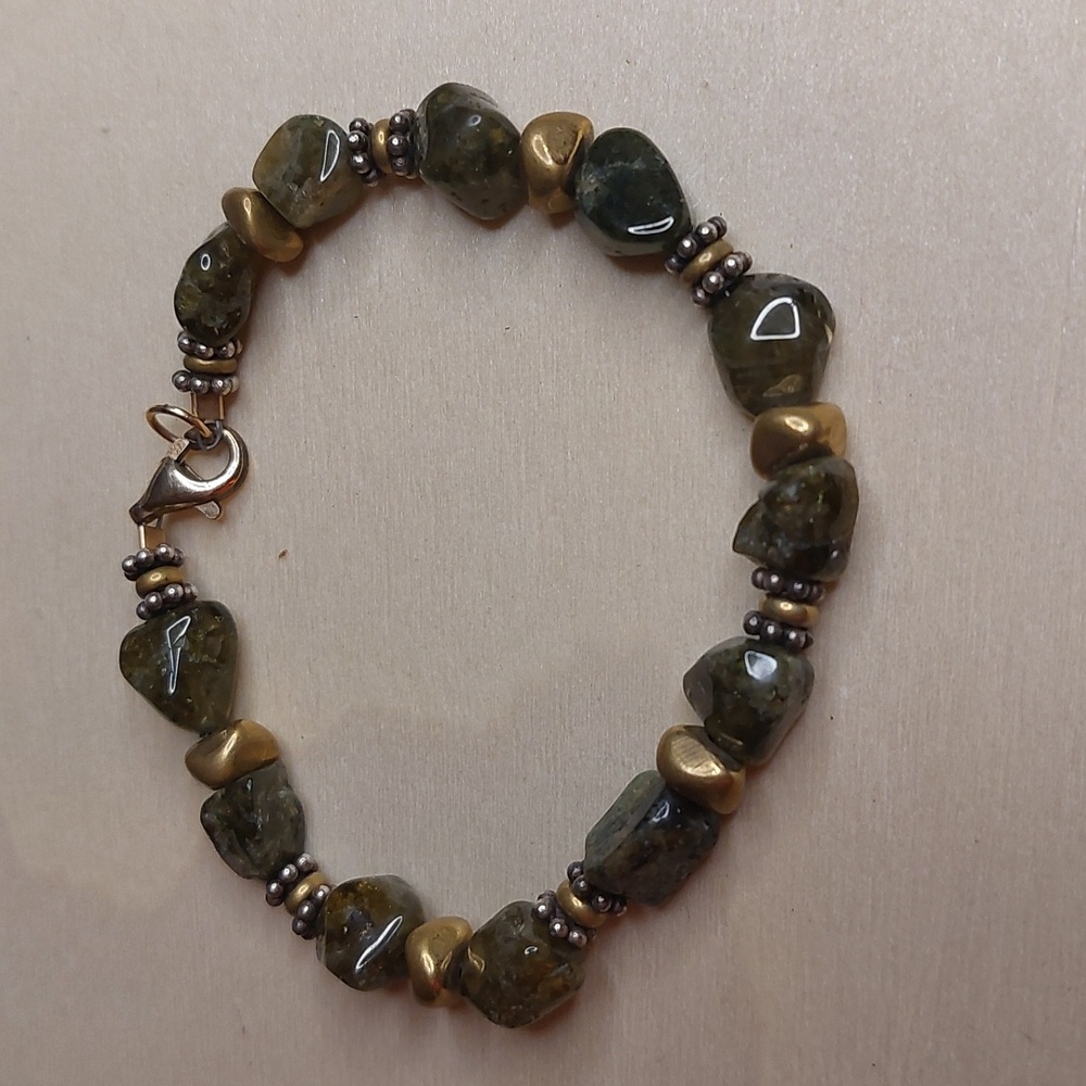 Natural Green Garnet Tumble Beads and 14/20 GF Gold Filled Bracelet
